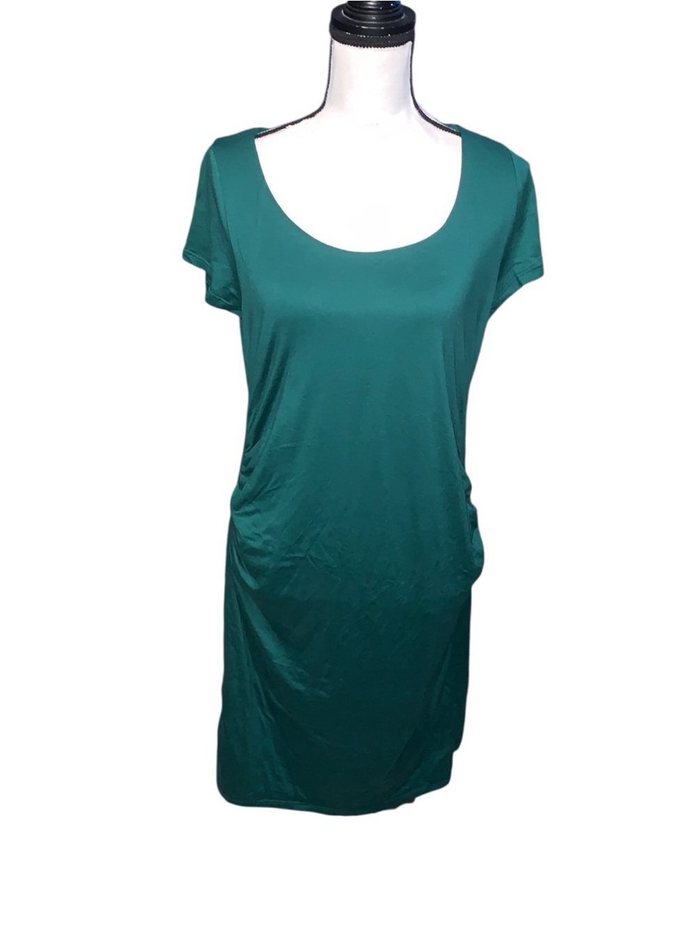 Heart Hips Emerald Green Scoop Neck Ruched Sides Midi Dress Short Sleeve